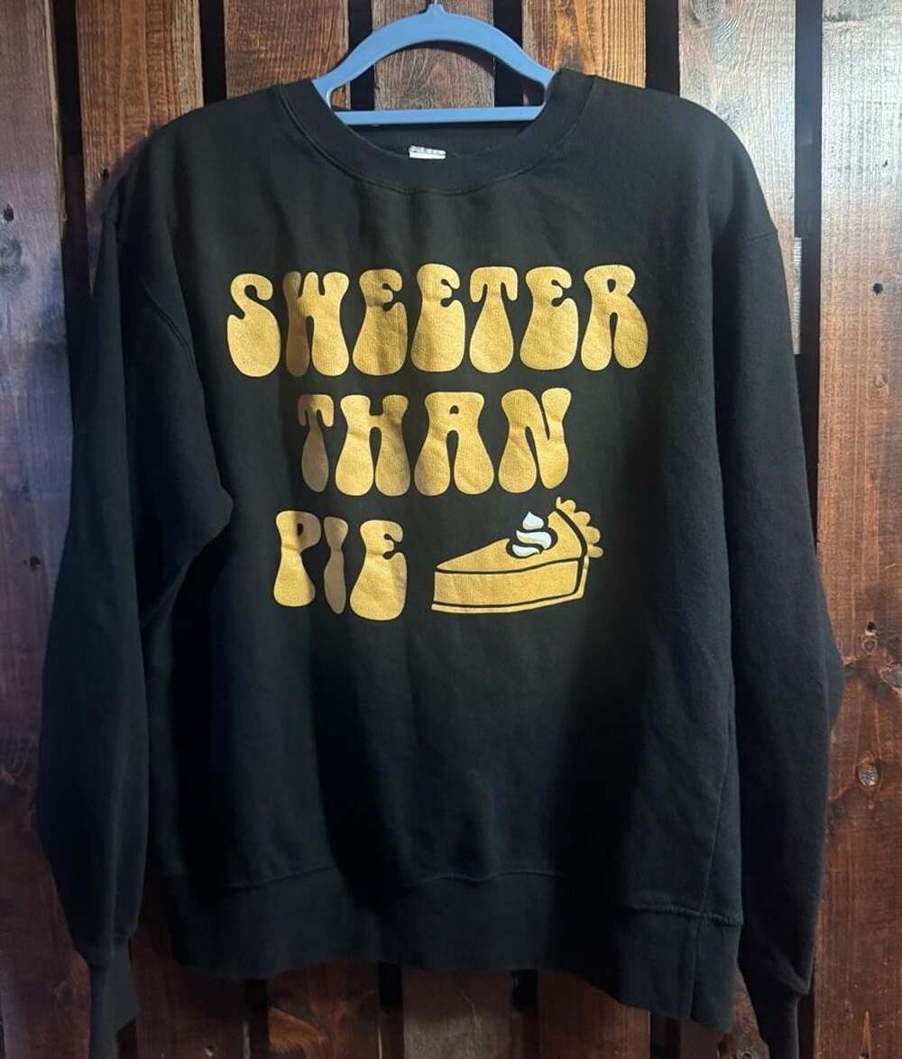 Sew In Love Sweeter Than Pie Sweatshirt Size M Black